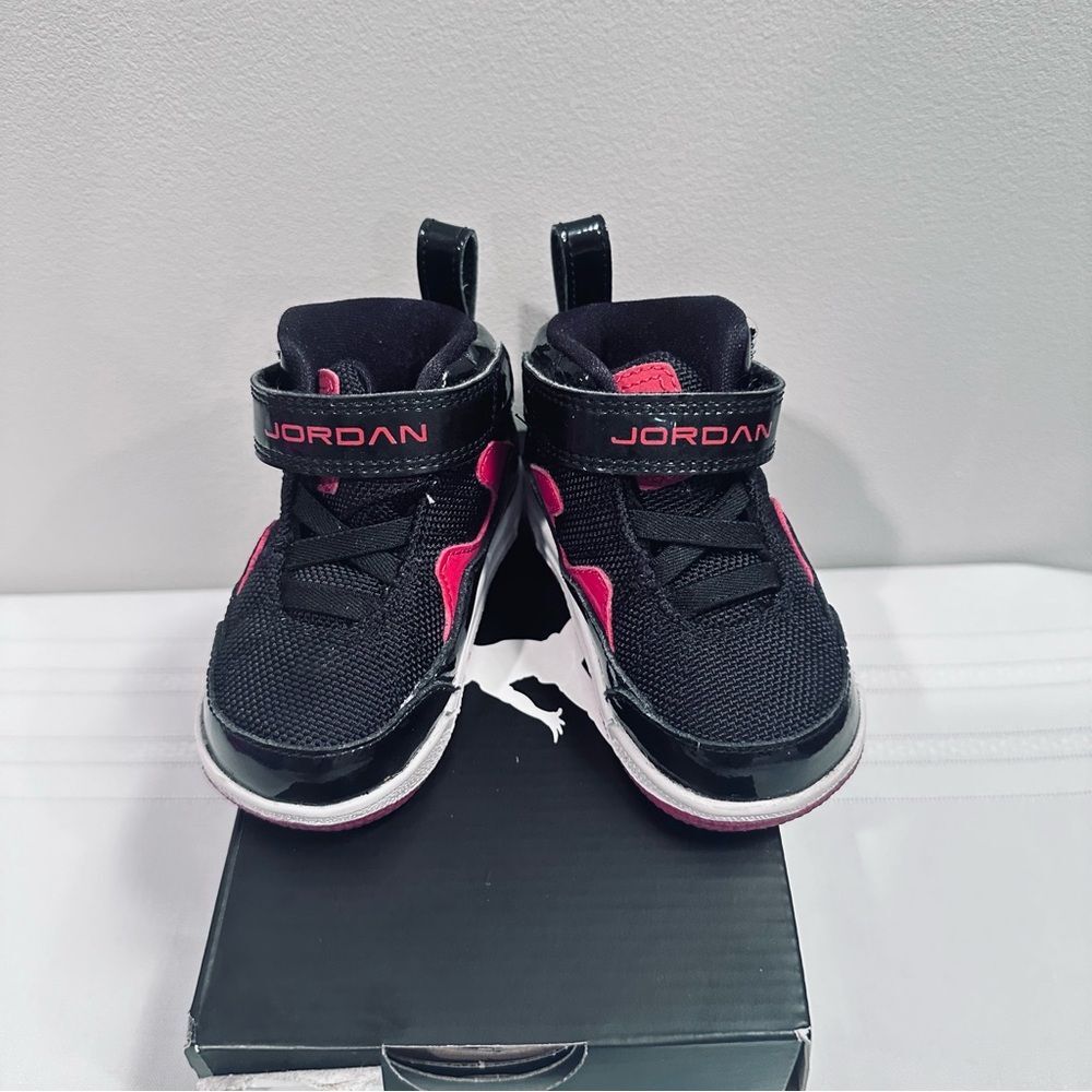 Nike Air Jordan Flight Sneakers Size 4 C